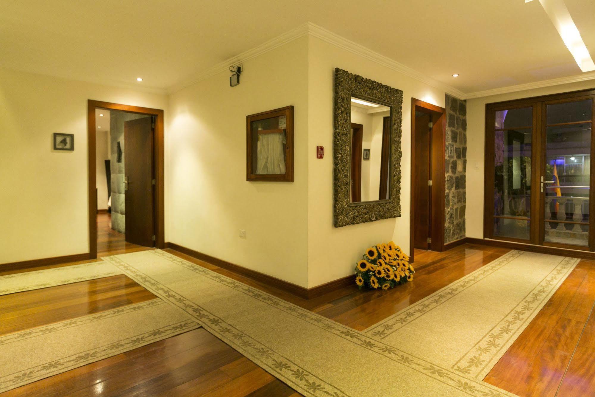 Ikala Quito Hotel Buitenkant foto